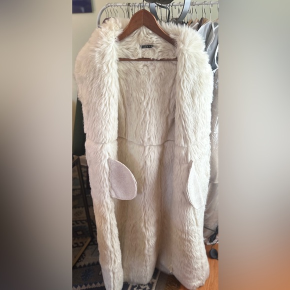 Theory Cream Faux Fur Shearling - Picture 5 of 5